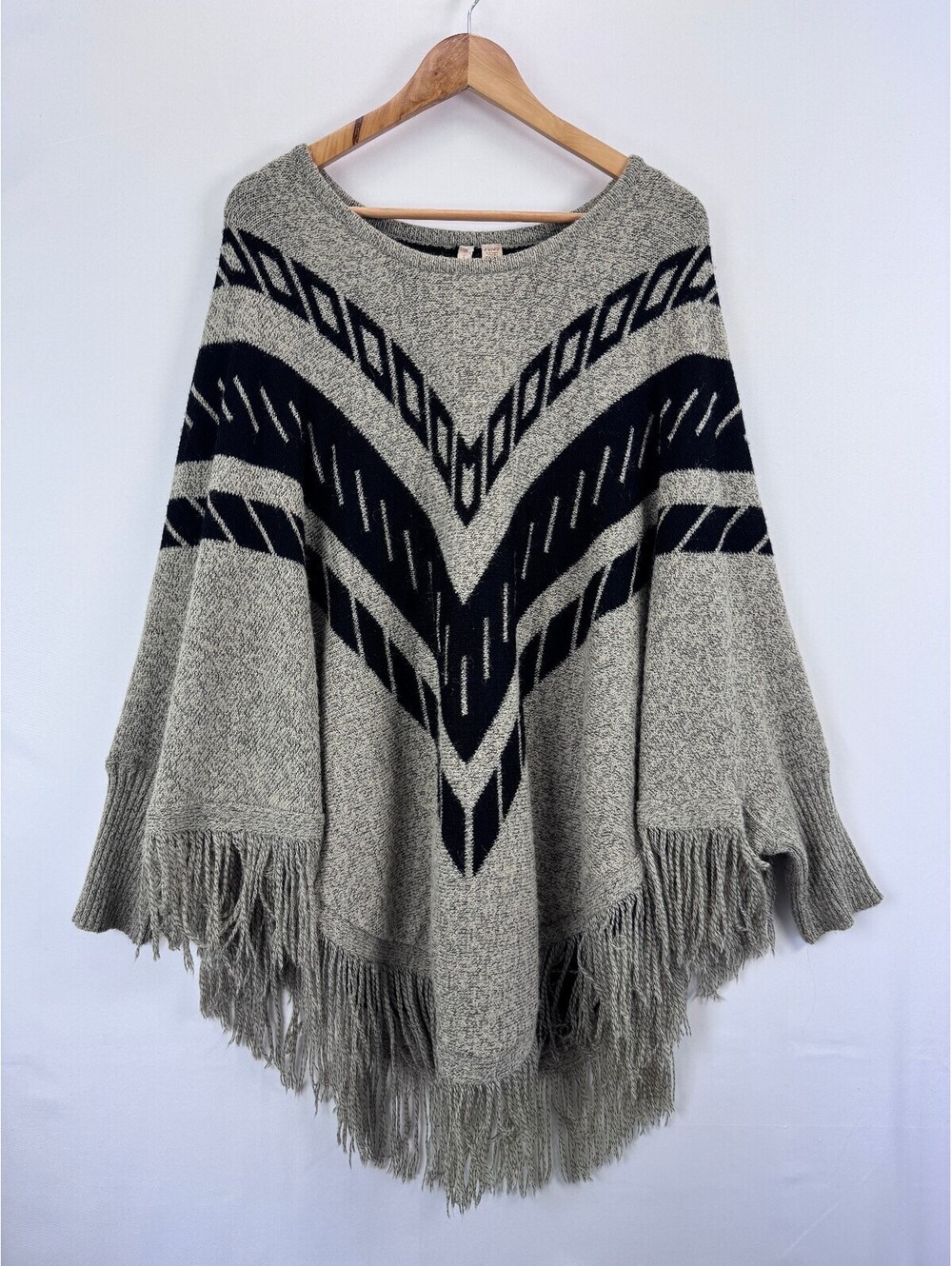 By Design Boho Geometric Pattern Fringe Sweater Poncho Women 3X 4X Plus Size